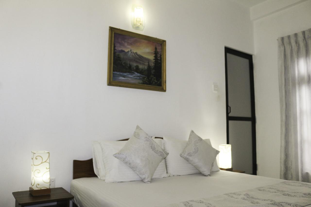 Yoho Travellers Residence كاندي المظهر الخارجي الصورة